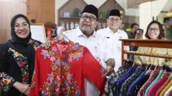 Wagub Rano Resmikan Gerai Baru Dekranasda Jakarta Pusat