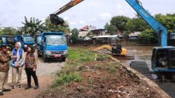 Pramono Pastikan Aliran Air Menuju Cengkareng Drain Tetap Normal
