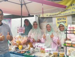 Kunjungi Bazaar UMKM Mekarsari, Ade Supriyatna Puji Kontribusi Ibu-ibu Bangun Ekonomi Lingkungan